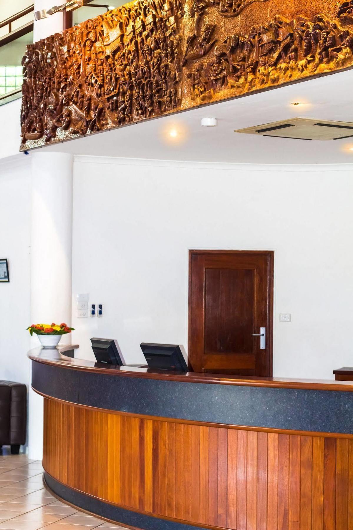 Madang Star International Hotel Eksteriør bilde